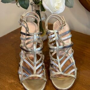 GUESS gold heel gorgeous open toe!!! Barely used!!!